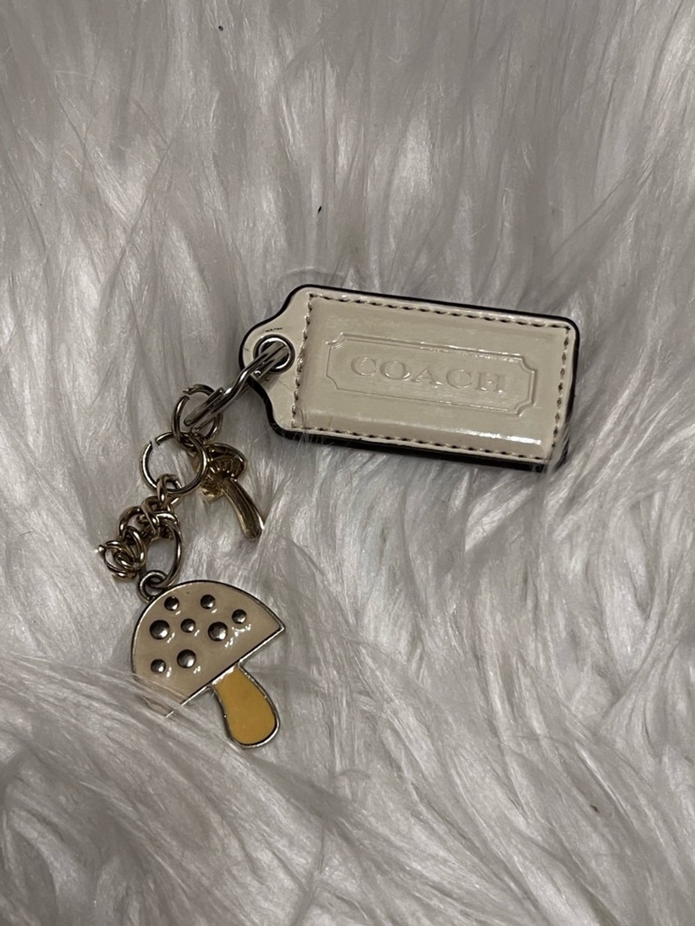 Coach Cream Leather Tag  unbranded Key Ring with Gold Mushroom Charms - Picture 6 of 6